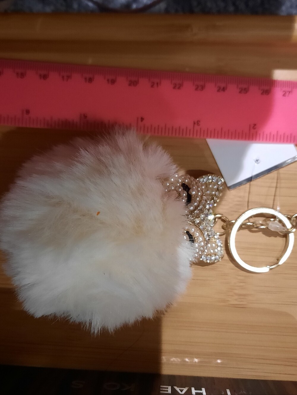 NWT SEXY GOLD BLINGEDOUT PEARLS CRYSTALS FOX KEYFOB KEYCHAIN WHITE FLUFFY POMPOM - Picture 8 of 11